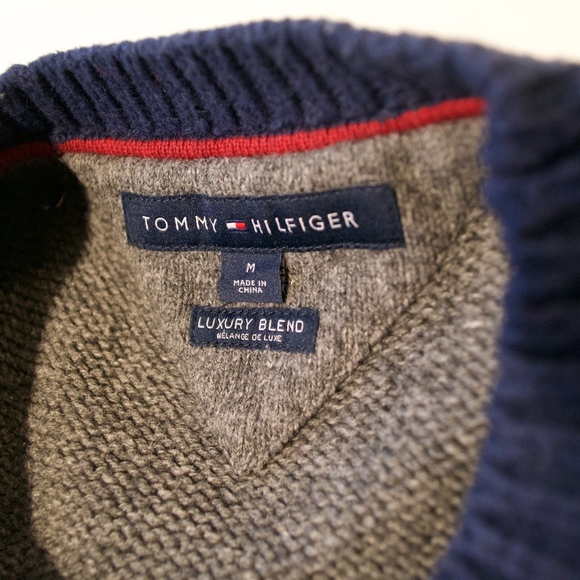 Tommy Hilfiger Sweater - Picture 2 of 6
